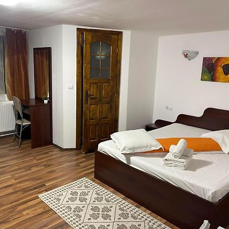 מלון מויצ'ו דה סוס Casa Maria Moieciu C מראה חיצוני תמונה